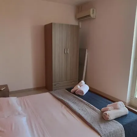 公寓式酒店 圣里奥假日公寓酒店 布里亚蒂科