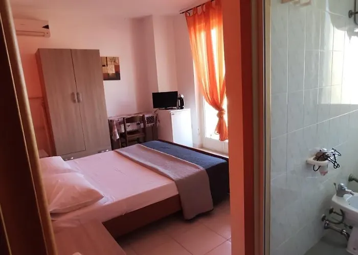 Residencesanleo מלון דירות 3*