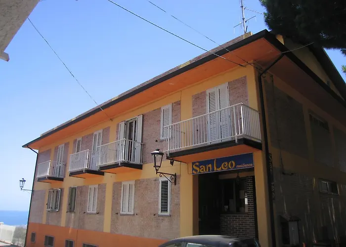 Residencesanleo מלון דירות 3*